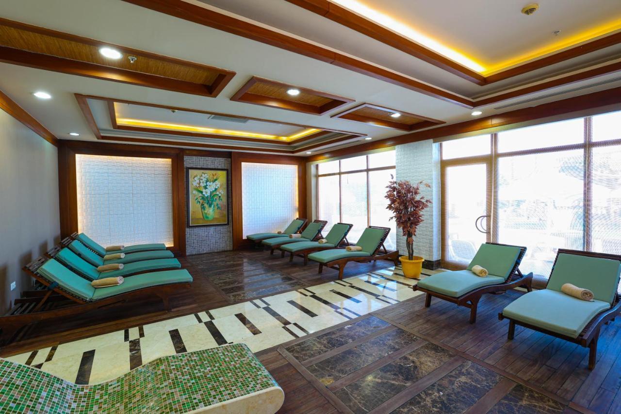 Crystal Family Resort & Spa Belek Bagian luar foto