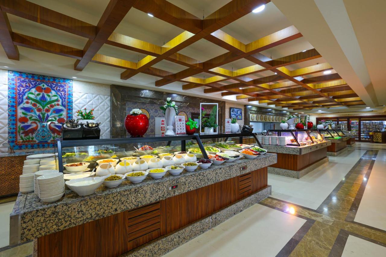 Crystal Family Resort & Spa Belek Bagian luar foto
