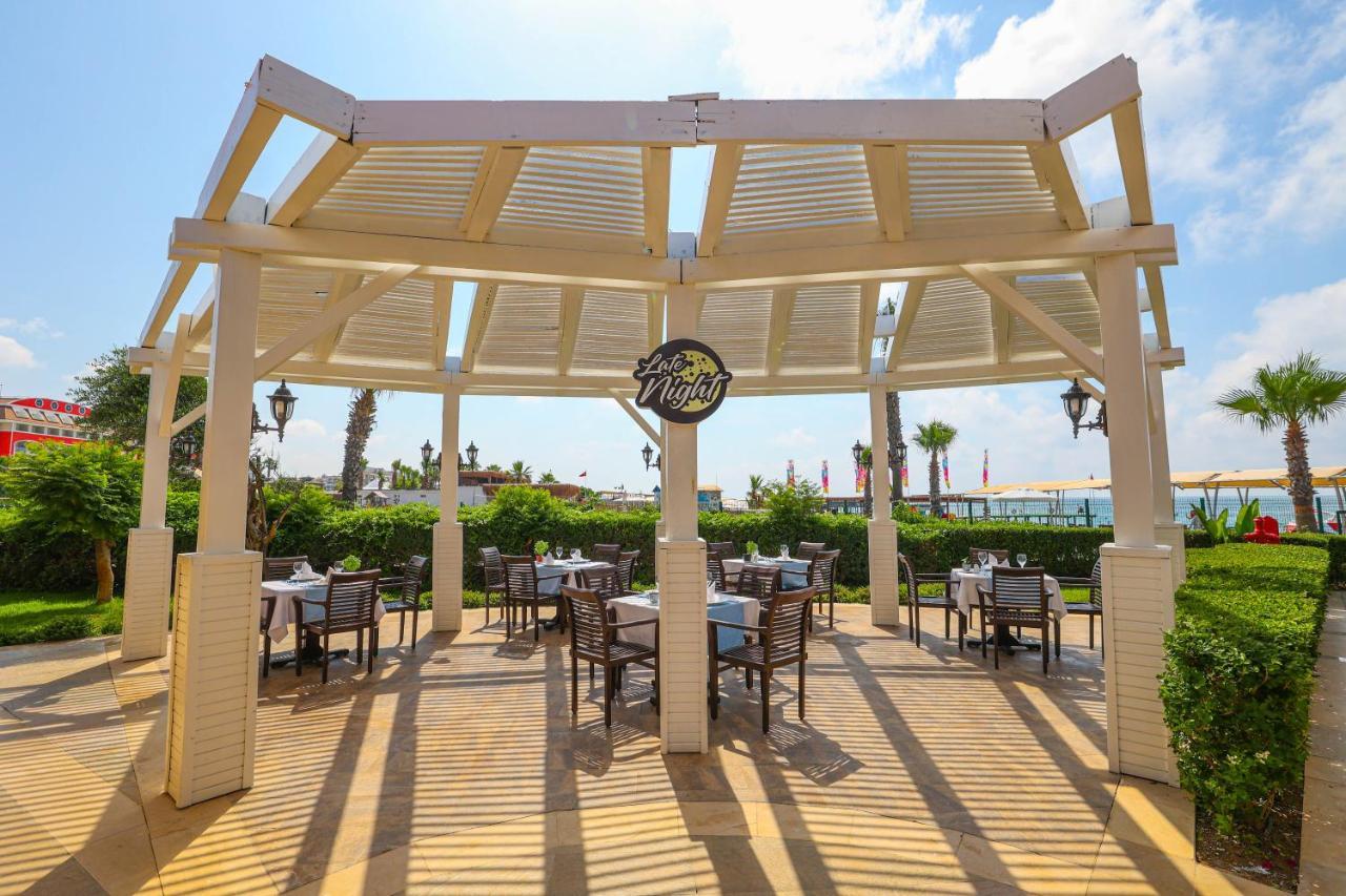 Crystal Family Resort & Spa Belek Bagian luar foto