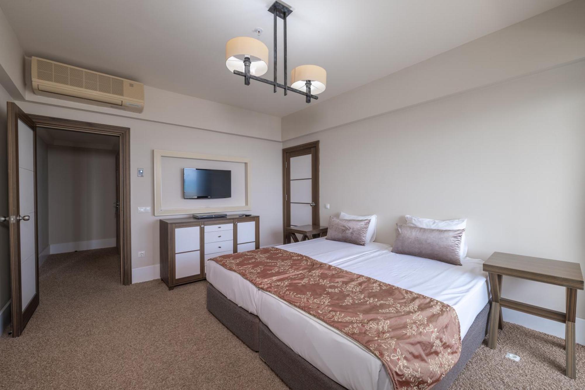 Crystal Family Resort & Spa Belek Bagian luar foto